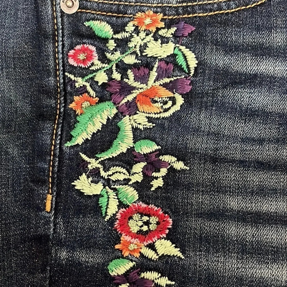 Driftwood Embroidered Skinny Jeans - Size 29 - Picture 4 of 8